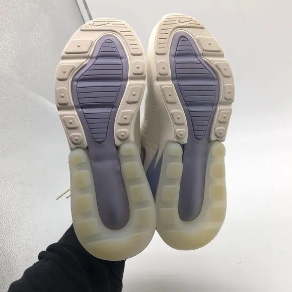 Women’s Nike AirMax 270 Purple/White FB2934-100 USED Size 5