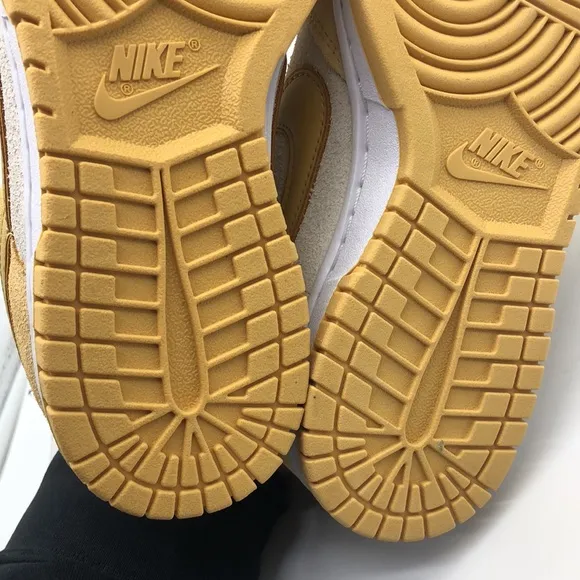 Women’s Nike Dunk Low LX Yellow/White DV7411-200 USED Size 6