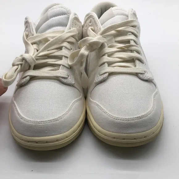 Women’s Nike Dunk Low SE White FD0868-133 USED Size 7