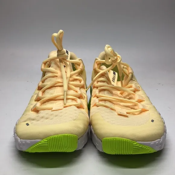 Women’s Nike Free Metcon 5 DV3950-800 NWOB