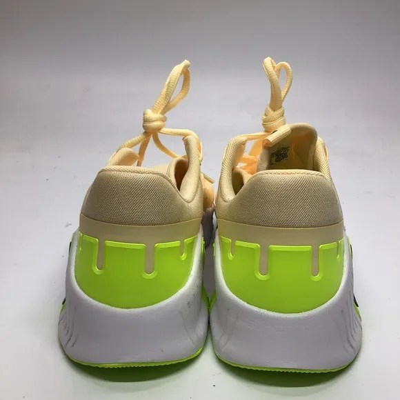 Women’s Nike Free Metcon 5 DV3950-800 NWOB