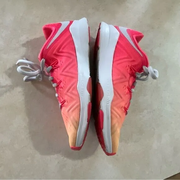 Women’s Nike Ombré shoes pink and orange size 6