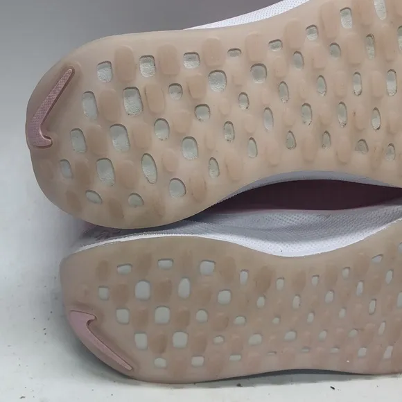 Women’s Nike ReactX Infinity Pink DR2670-600 USED Without Box Size 7