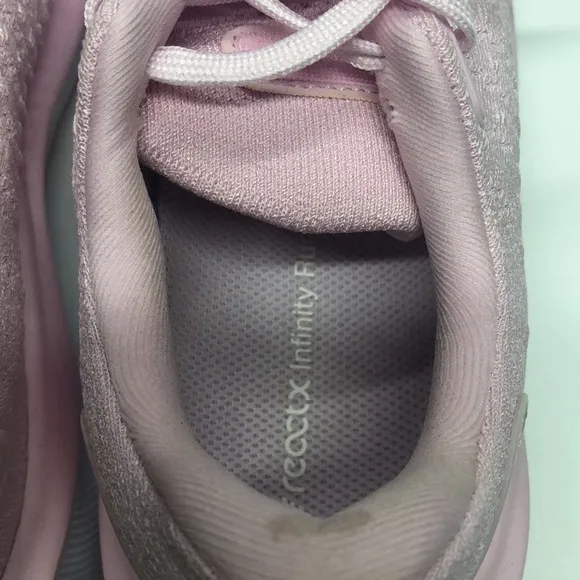 Women’s Nike ReactX Infinity Pink DR2670-600 USED Without Box Size 7