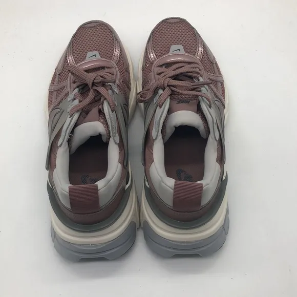 Women’s Nike V2K Run Pink/White/Grey FD0736-200 USED Mark inside Sz9