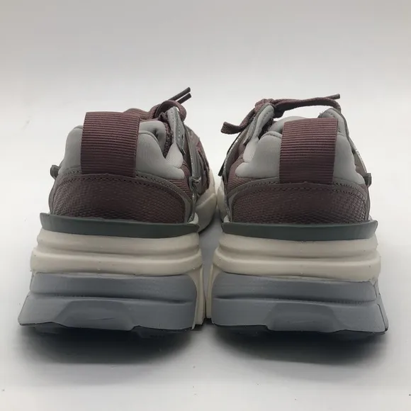 Women’s Nike V2K Run Pink/White/Grey FD0736-200 USED Mark inside Sz9