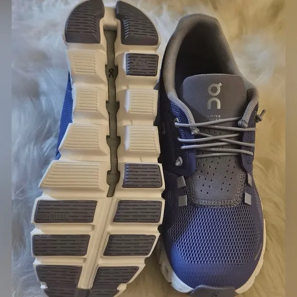 WOMEN’S ON RUNNING CLOUD 5 SHOES