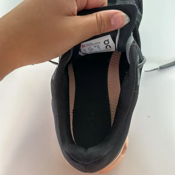 Women’s ON running shoes​