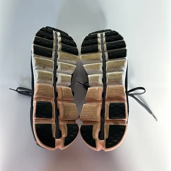 Women’s ON running shoes​