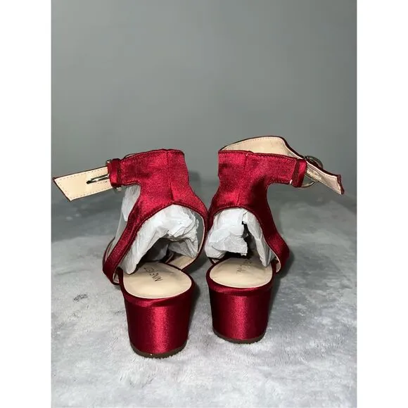 Women’s Red Satin Block Heel Shoes 8.5