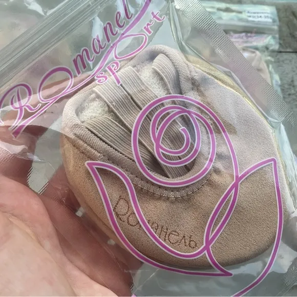 Women’s Rhythmic Gymnastics Half Shoes