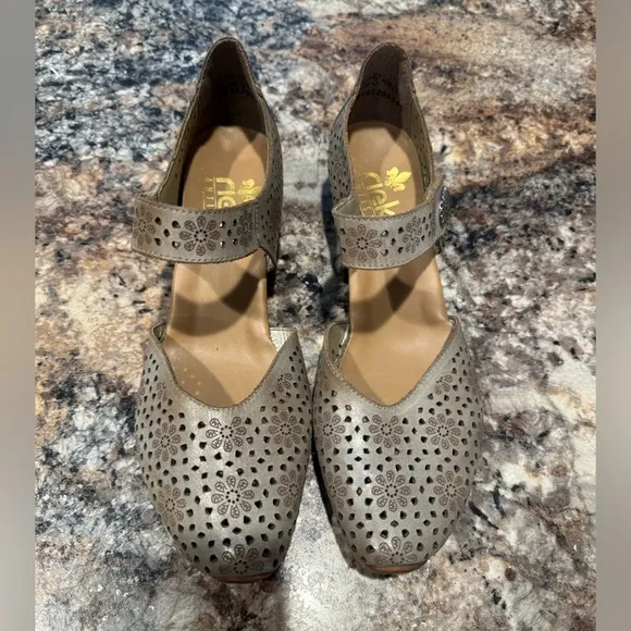 Women’s Rieker shoes