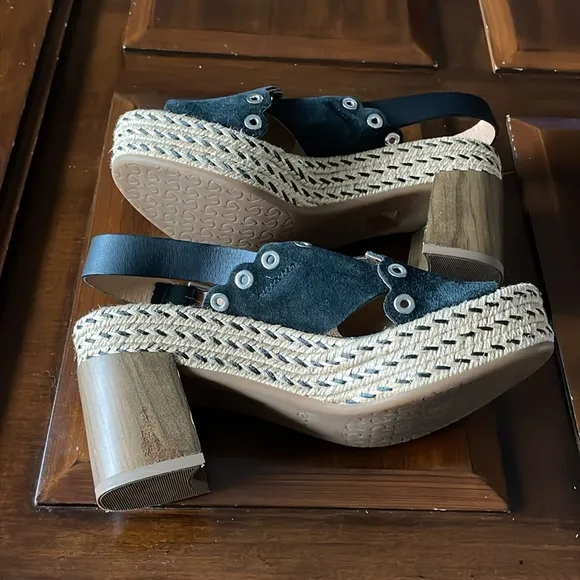 Women’s Size 37 Kanna black shoes