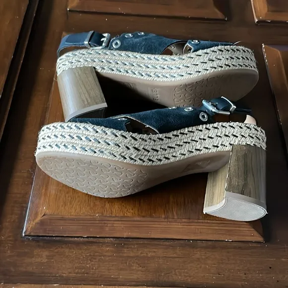 Women’s Size 37 Kanna black shoes