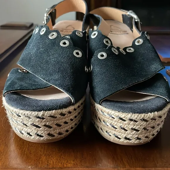 Women’s Size 37 Kanna black shoes