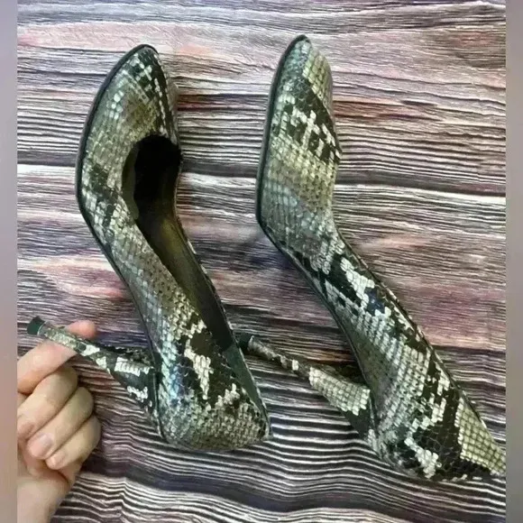 Women’s size 8 Stewart Weitzman Giboya snakeskin, peep tail heels, shoes, pumps