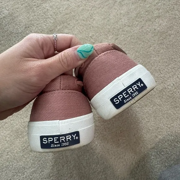 Women’s Sperry Shoes Sz 8