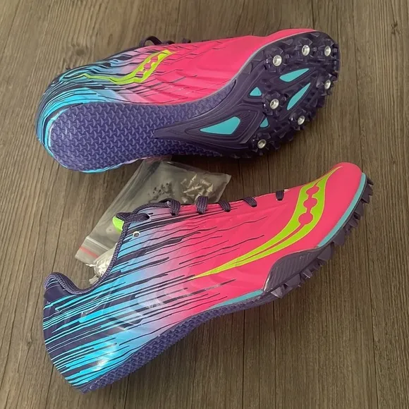 Women’s Track &amp; Field Shoes Saucony Spitfire 5 NEW
