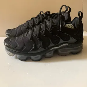 Women’s VaporMax Black Size 9.5