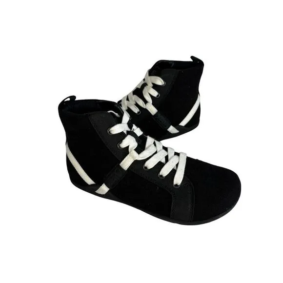 Women’s Xero athletic shoes size 5.5