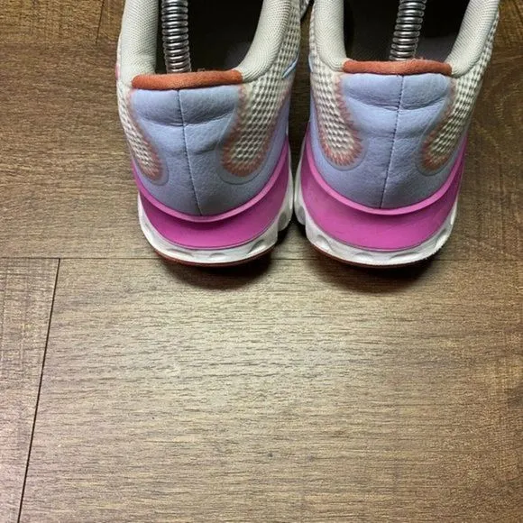 Womens Nike Renew Run Platinum Tint White Gym‎ Shoes Athletic Size 9.5 GUC