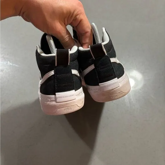 Women’s Nike SB React Leo Baker Skateboarding Shoes Sneakers Size 8 White Y2K