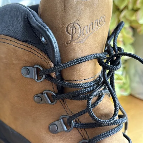 Worn once!! Danner Combat Hiker