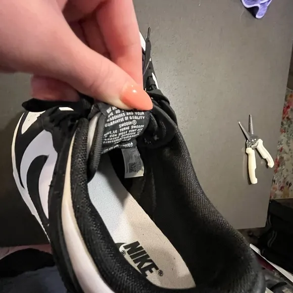 *WORN ONCE* Women’s Dunk Low Shoes