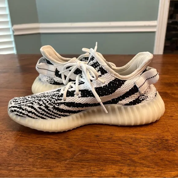 Yeezy Adidas Boost 350 V2 Zebra white black shoes size Women’s 8.5 men’s 7
