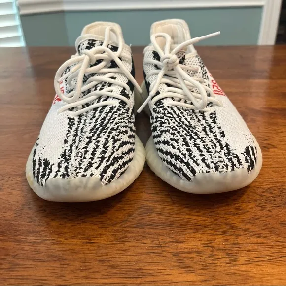 Yeezy Adidas Boost 350 V2 Zebra white black shoes size Women’s 8.5 men’s 7