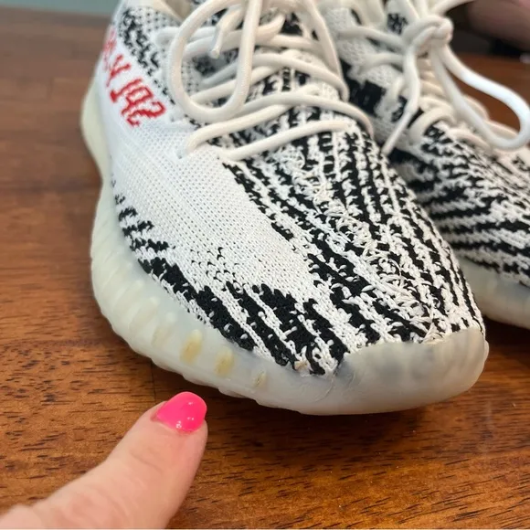Yeezy Adidas Boost 350 V2 Zebra white black shoes size Women’s 8.5 men’s 7