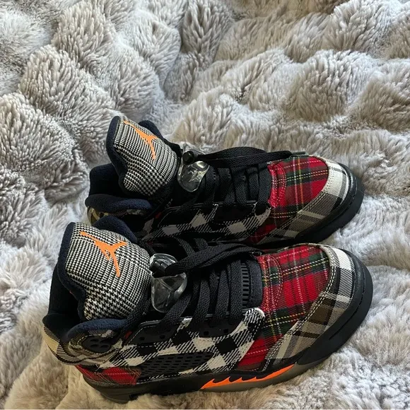 Youth 5.5 Nike GS Air Jordan 5 Retro Plaid Black Total Orange