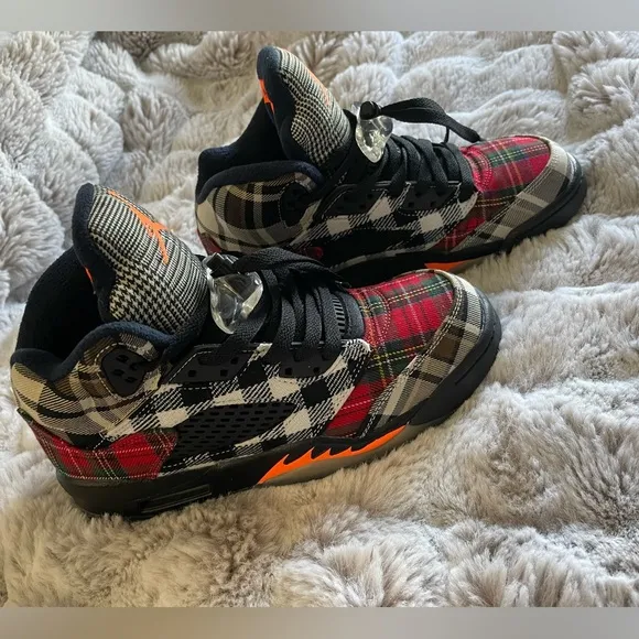 Youth 5.5 Nike GS Air Jordan 5 Retro Plaid Black Total Orange