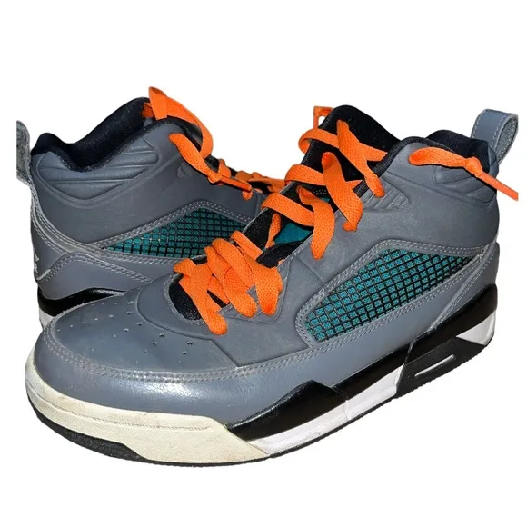 Youth Nike Air Jordan Flight Grey/Black/Teal Sneakers - 6.5Y (Women’s 8)