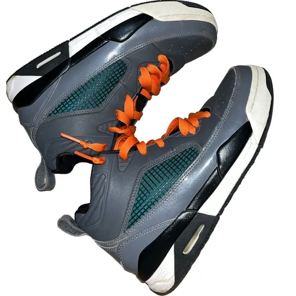Youth Nike Air Jordan Flight Grey/Black/Teal Sneakers - 6.5Y (Women’s 8)