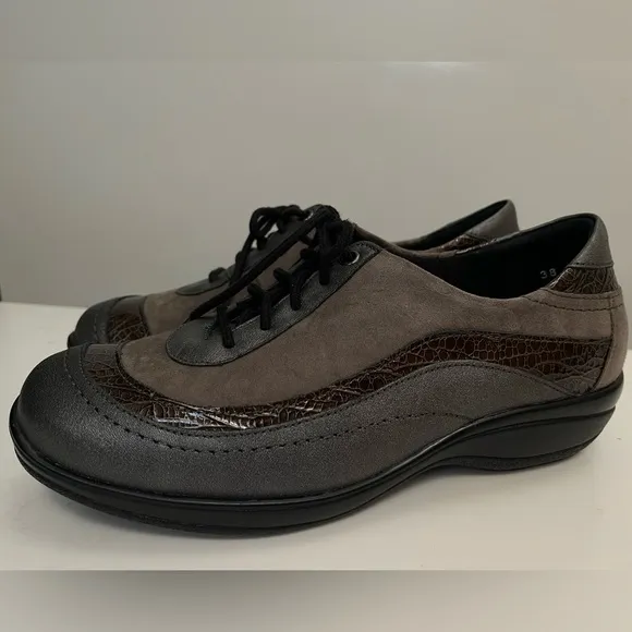 Ziera women’s shoes size 38 RAR 12952